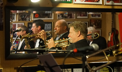 Pluto's Swing & Dixie Five feat. Matthias Seuffert